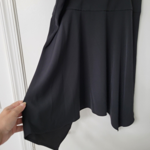 Ann Taylor Handkerchief Hem Black Knit Flare Skirt Size Medium - Picture 2 of 7